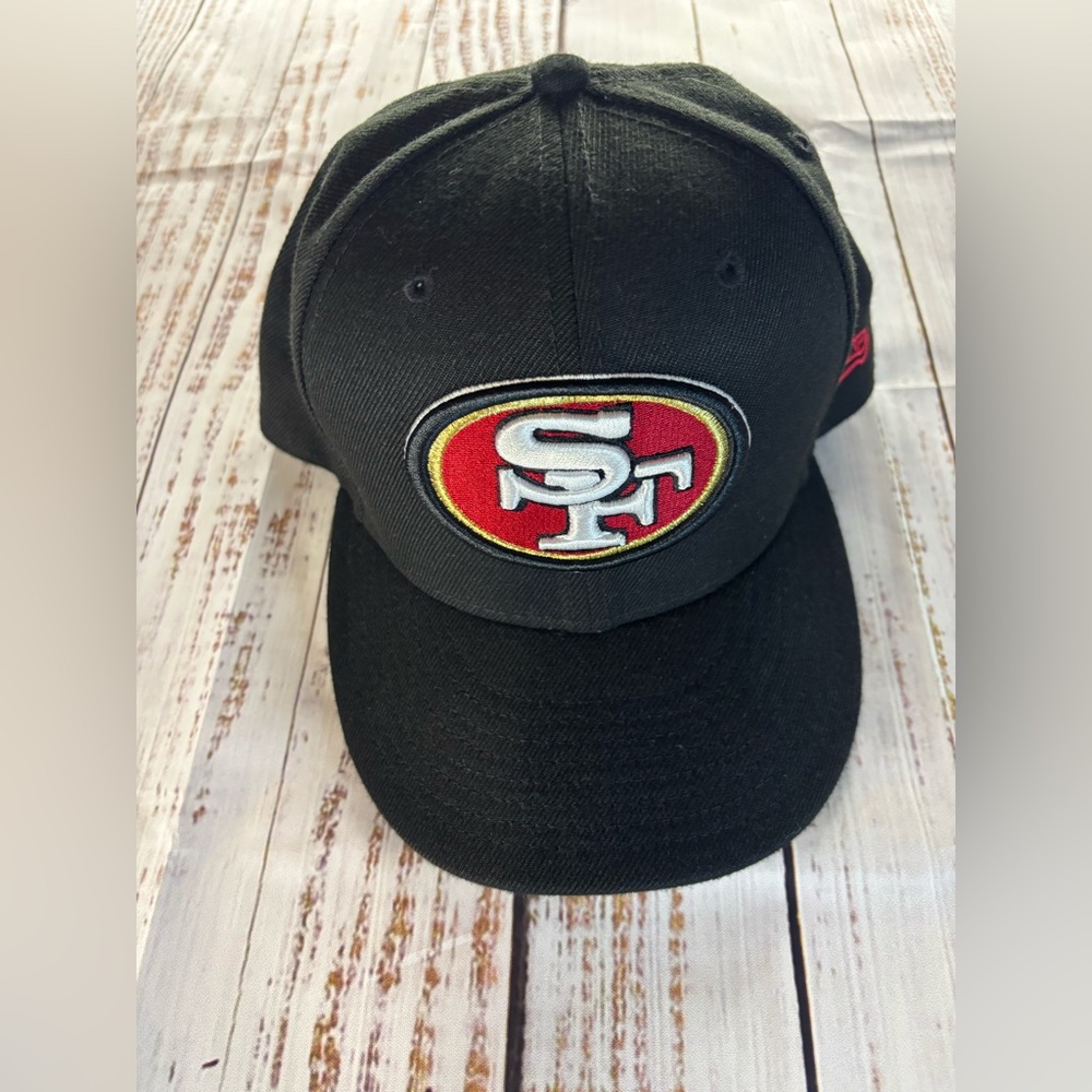 San Francisco 49ers Men’s Snapback Hat | New Era | 100% Polyester
